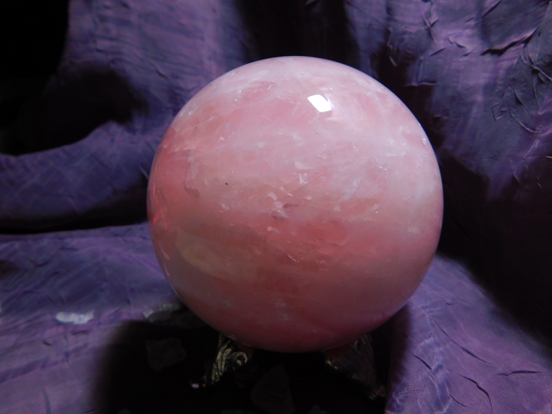 hige rose quartz sphere